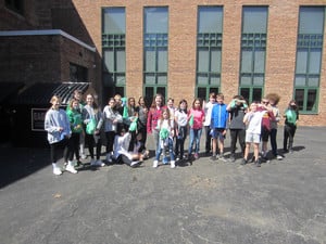 Earth Day Inspires 6th Graders to Clean Up Surrounding Area