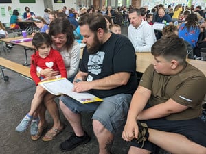 Poetry Picnic Lets 5K Students Share Their Poetry With Family Members