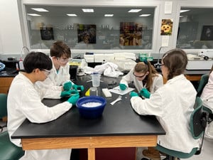 Students Learn Hands-On About Bioluminescence, DNA & Bacteria on BTCI Field Trip