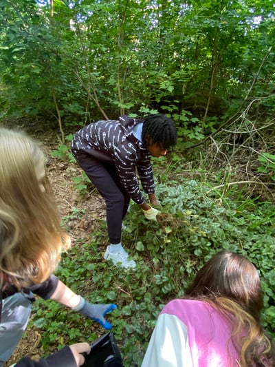 8th Grade Forest Service Learning - Photo Number 3