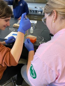 Students Participate in Seminar at MU Gross Anatomy Lab