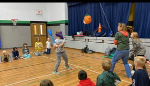 To Celebrate Hard Work Around Hispanic Heritage Month 4th Grade Does a Piñata